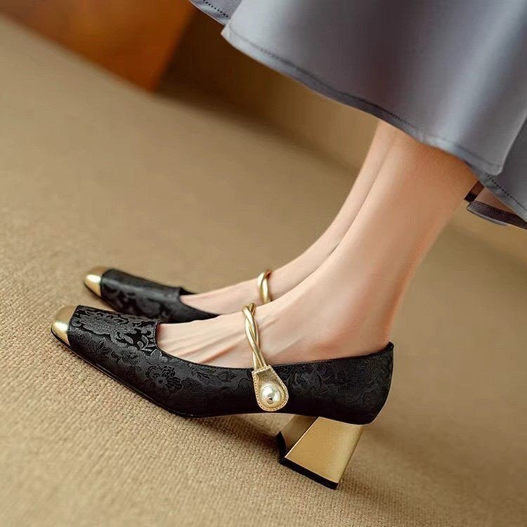 💕🌈【Размери 35-40】✨👡Дамски обувки Мери Джейн, винтидж модел, бродирани цветя, модерен стил