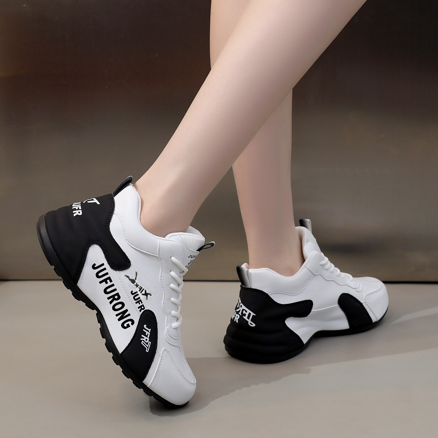 👟【Posledný deň so zľavou 50%】Dámske tenisky s priedušnou a mäkkou podrážkou